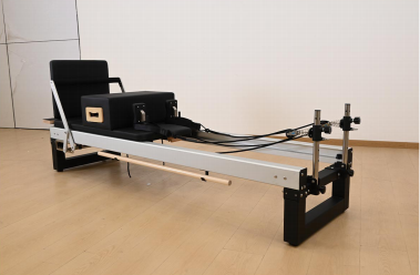 Metal Pilates Reformer